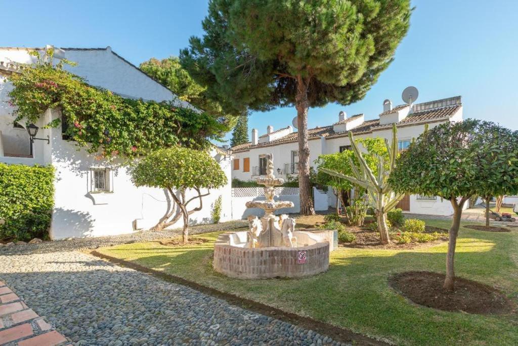 Benamara Gardens Apartment Estepona Exterior photo